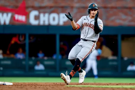 Hill’s pinch-hit 2-run double leads Giants
